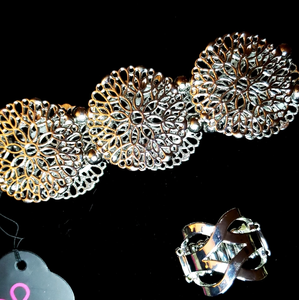 Silver bracelet and ring set